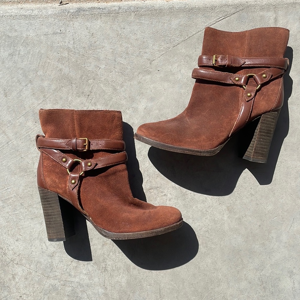 Ugg Dandridge Suede Boot
